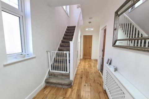 14 Westcroft Road, Carshalton, SM5 2TG