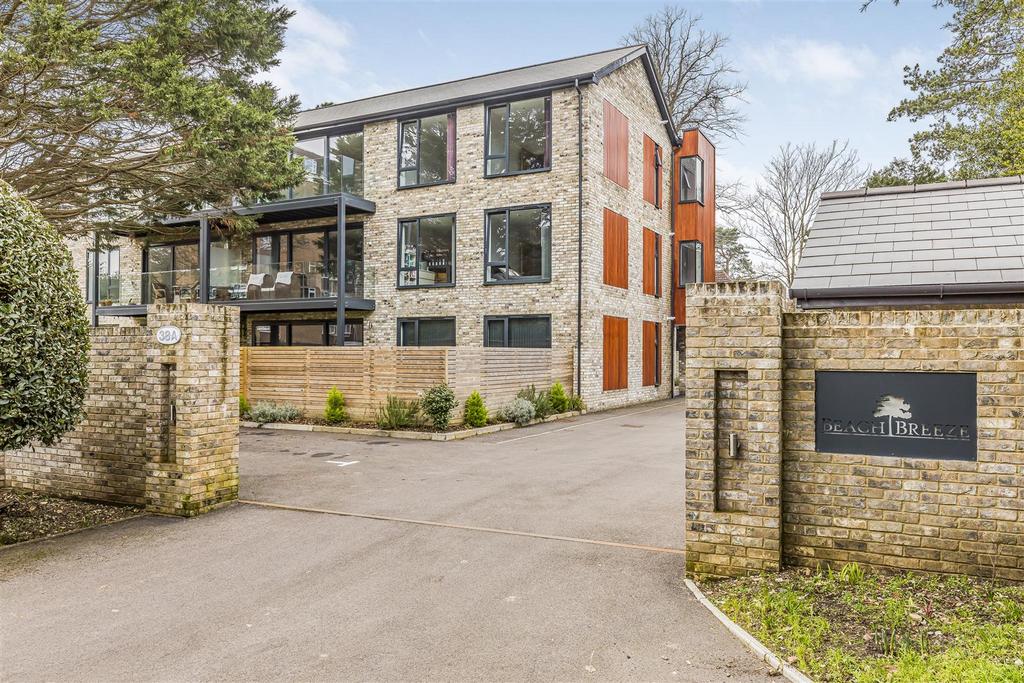 The Avenue, Poole, BH13 3 bed apartment £550,000