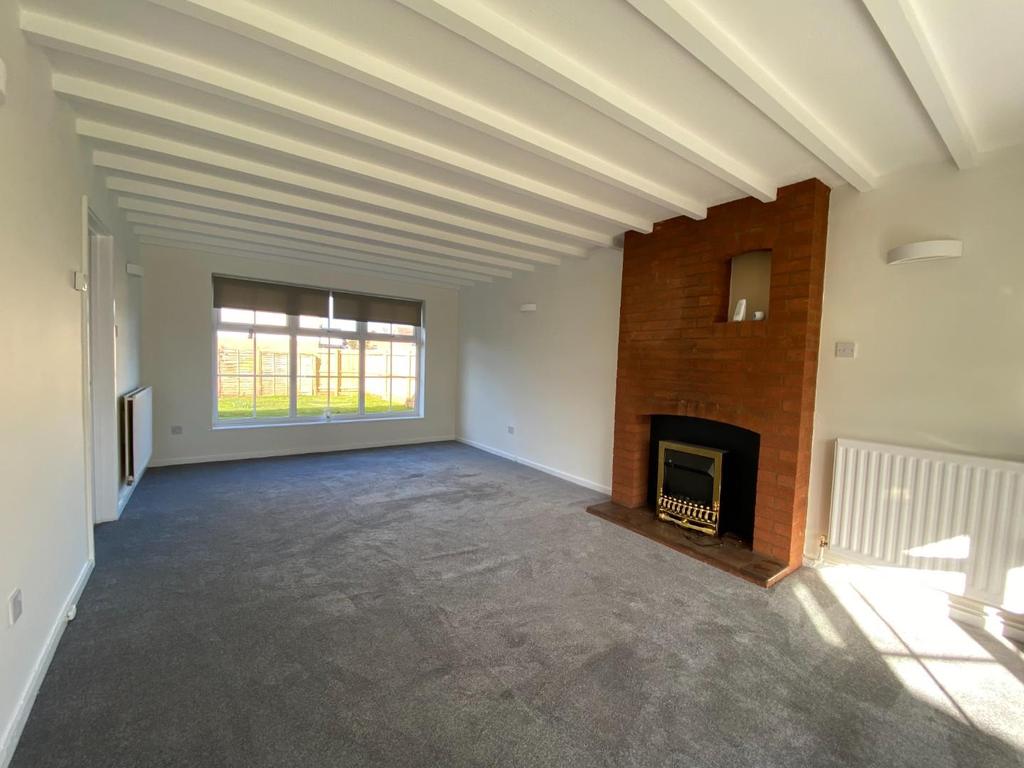 Saxon Close, StratforduponAvon 4 bed detached house £1,700 pcm (£