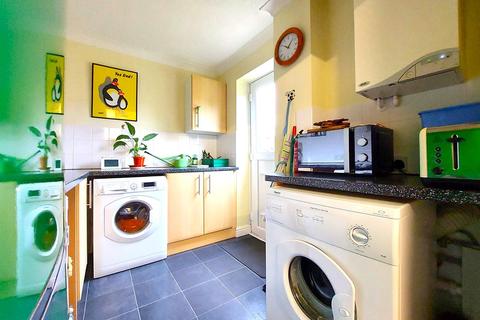 36 Cheyne Garth, Hornsea, HU18 1BF