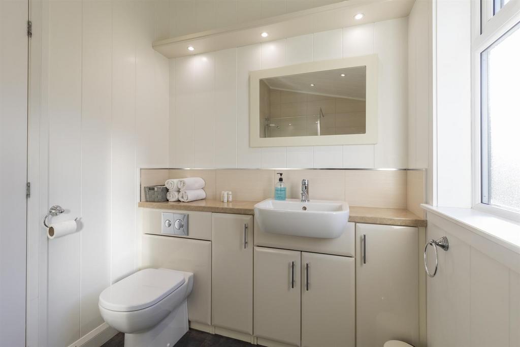 Show Lodge Internal