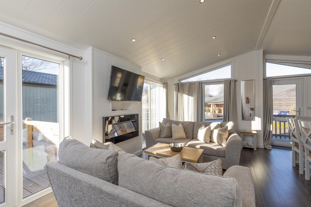 Show Lodge Internal