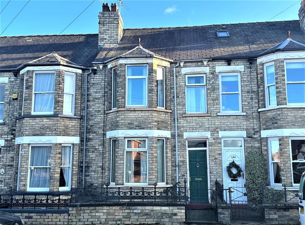 Road, York 3 bed terraced house £300,000