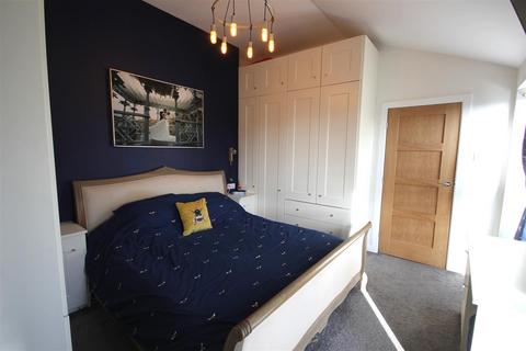 16 Friars Close, Cheadle, Stoke-on-trent, ST10 1AT