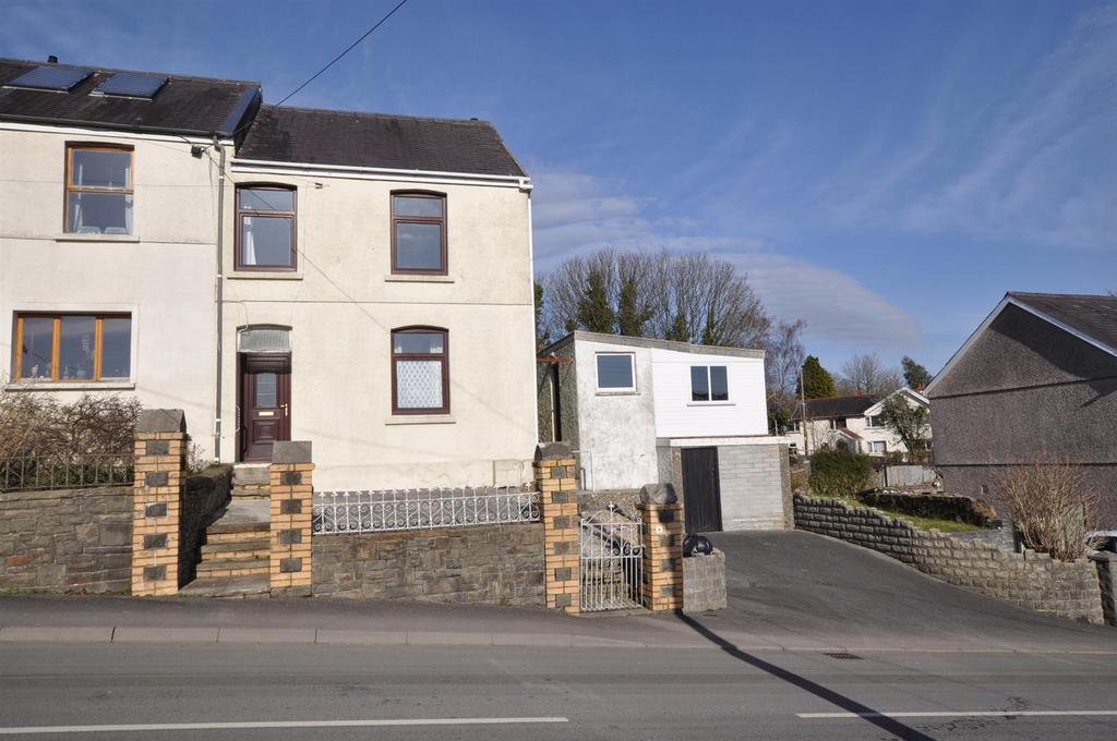 Heol Y Banc, Bancffosfelen, Llanelli 3 bed end of terrace house for