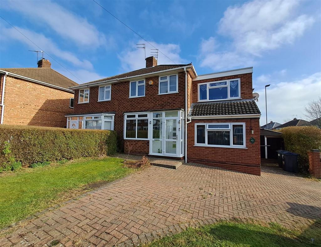 Road, Sheldon, Birmingham 5 bed semidetached house £350,000