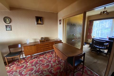 3 bedroom semi-detached house for sale, Blaen Nant, Llanelli
