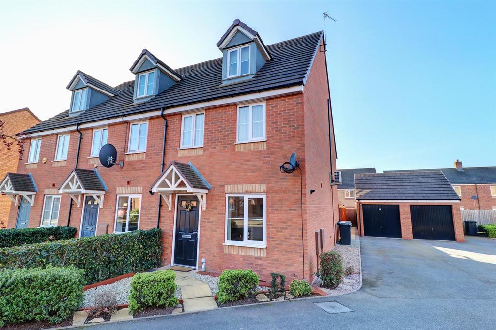 Avenue, Nuneaton 3 bed townhouse £235,000