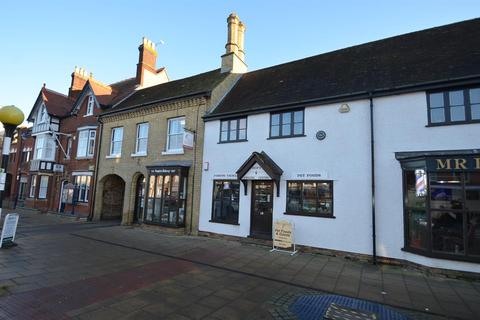 Property to rent - High Street, Shefford