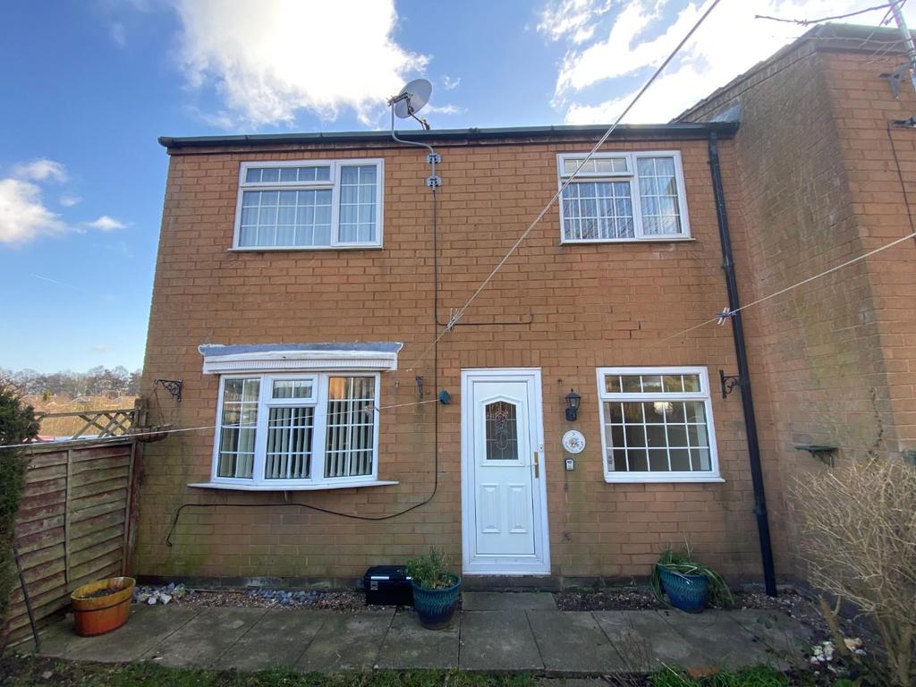 Grisedale Walk, Dronfield Woodhouse... 2 bed semidetached house £800 pcm (£185 pw)