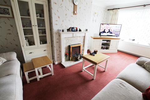 21 Charles Drive, Flint, CH6 5QF