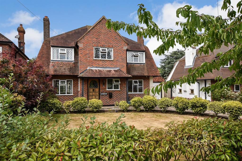 Downs Wood, Epsom 4 bed detached house £999,950
