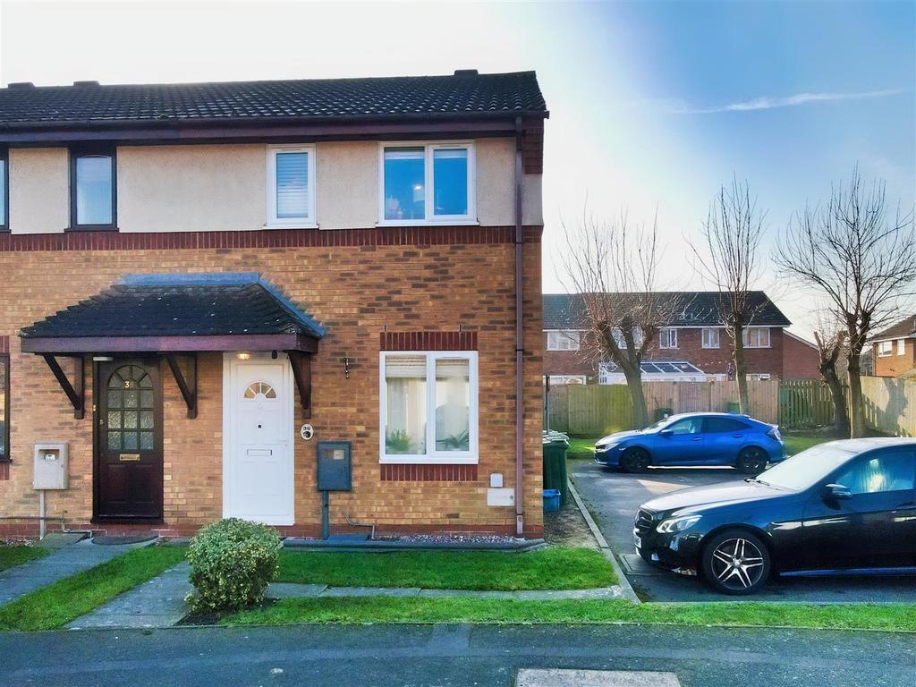 Norwood Lane, Newport Pagnell 2 bed end of terrace house £275,000