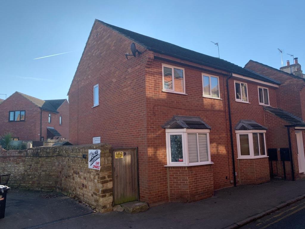 Park Street, Towcester 3 bed semidetached house for sale £285,000