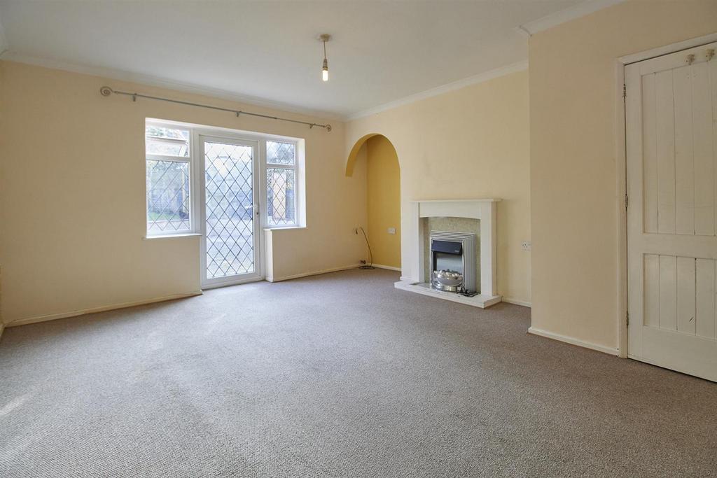 Brookside, Burbage, Hinckley 3 bed semidetached house for sale £220,000