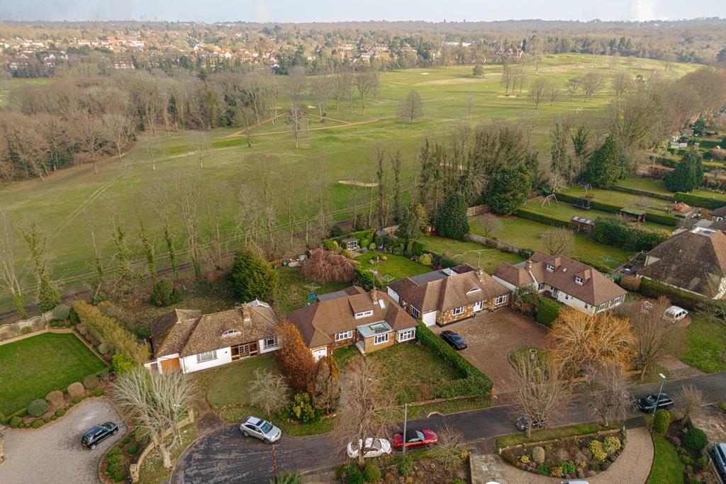 Gilhams Avenue, Banstead 4 bed bungalow £1,100,000