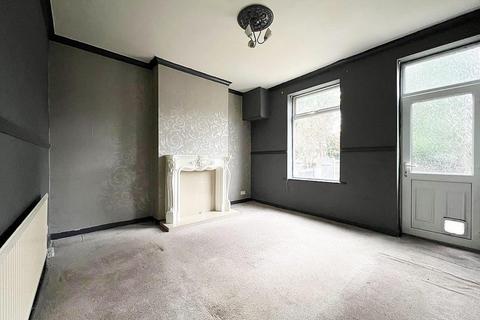 8 Dove Hill, Royston, Barnsley, S71 4BX