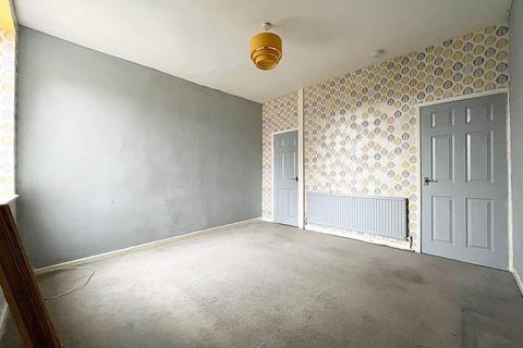 8 Dove Hill, Royston, Barnsley, S71 4BX
