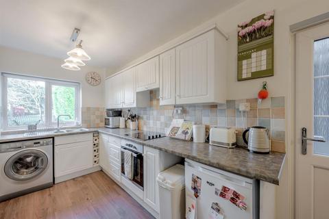 21 Astons Close, Brierley Hill, DY5 2QT