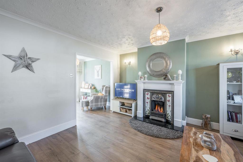 Close, Kingswinford, DY6 9PW 3 bed semidetached house £310,000