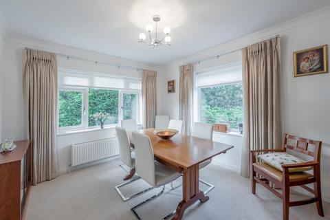 6 Alderlea Close, Stourbridge, DY8 2LA