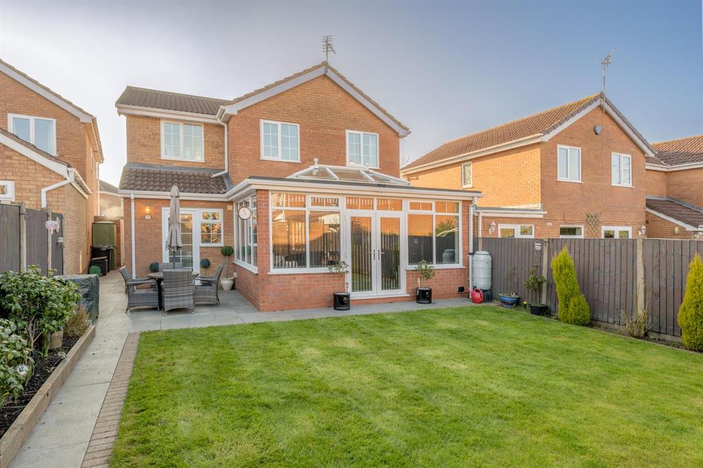 Drive, Brierley Hill, DY5 3QX 4 bed detached house for sale