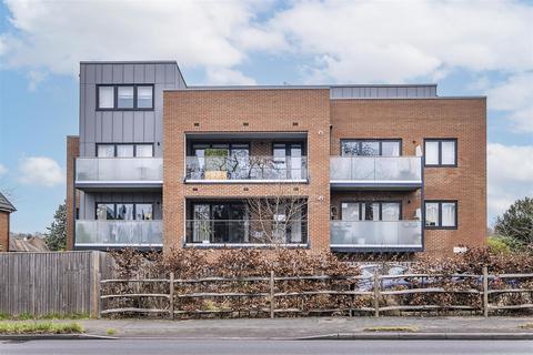 1 bedroom flat for sale - 37 Cheam Road, Epsom