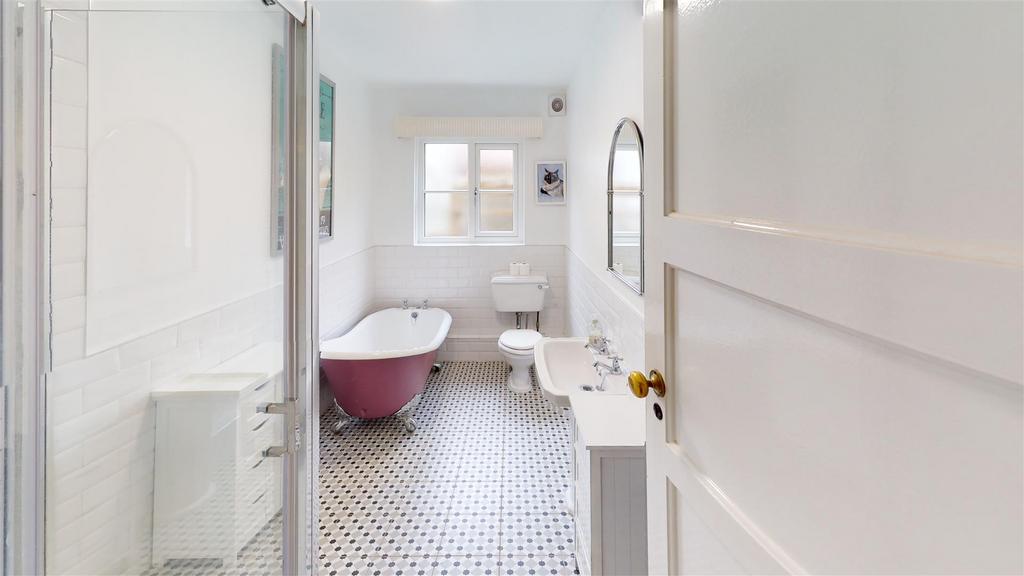 Inglestone-Bullen-Road-Bathroom.jpg