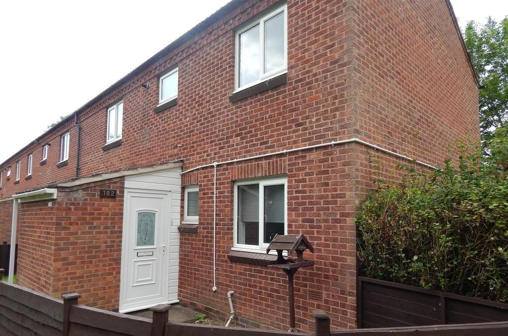 Exhall Close, Redditch 4 bed end of terrace house £1,100 pcm (£254 pw)