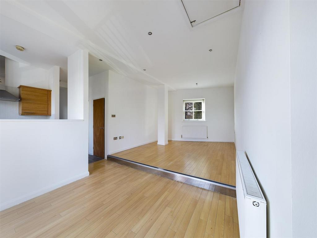 Tuttle Street, Wrexham 2 bed apartment for sale £134,950
