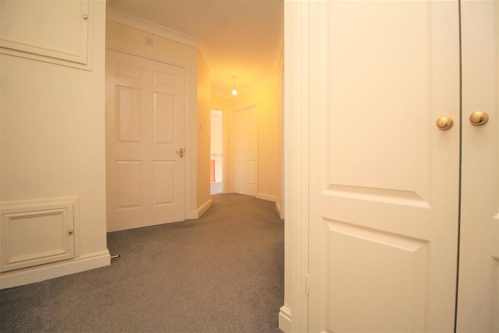 Hallway.jpg