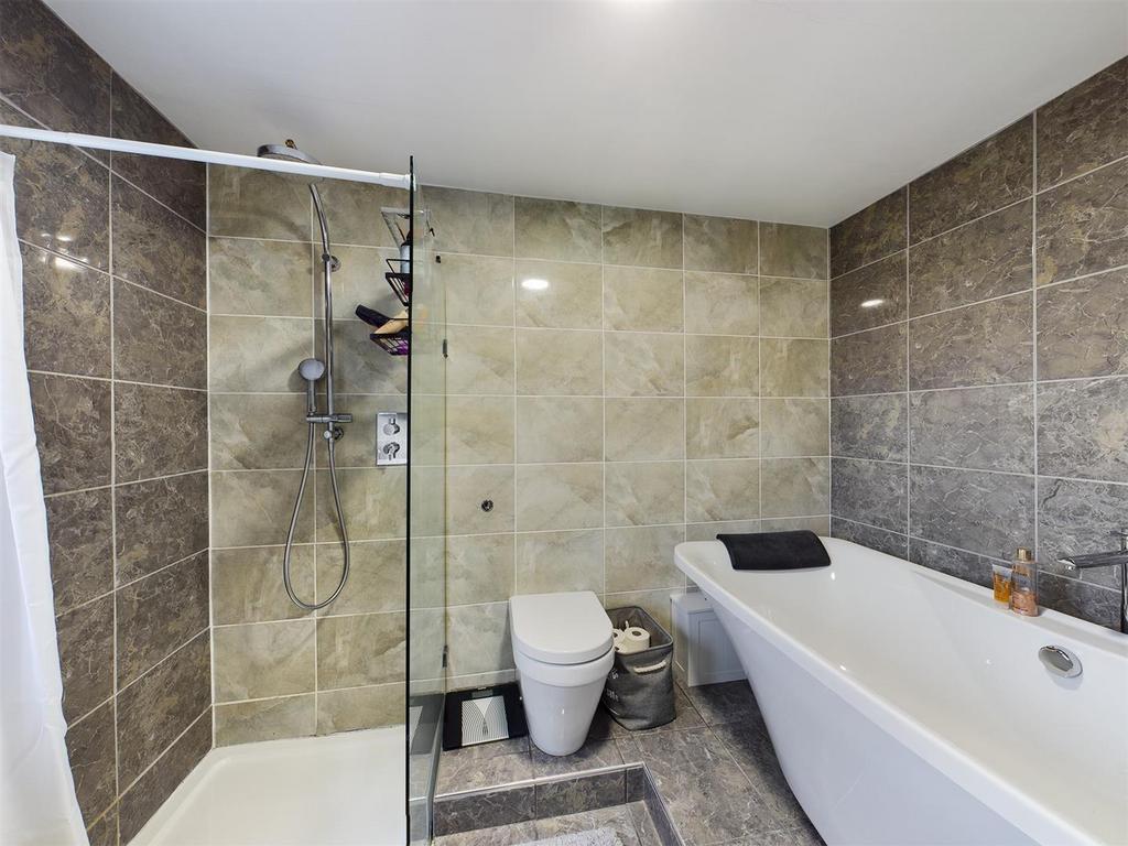 CAM00419 P1-PR0278-STILL17.jpg