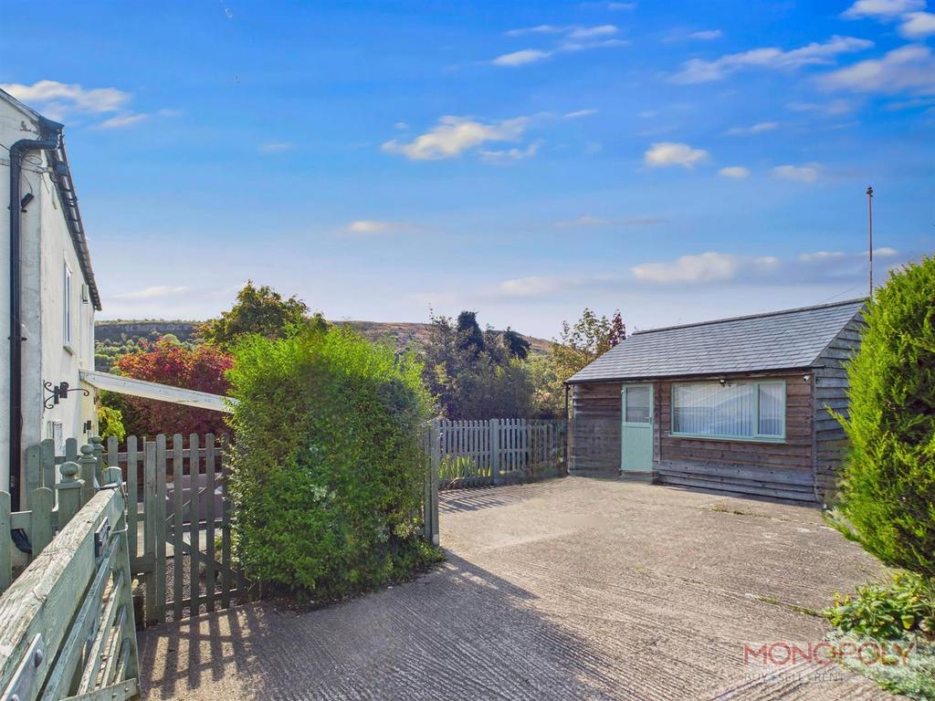 CAM03815 G0-PR0349-STILL006.jpg