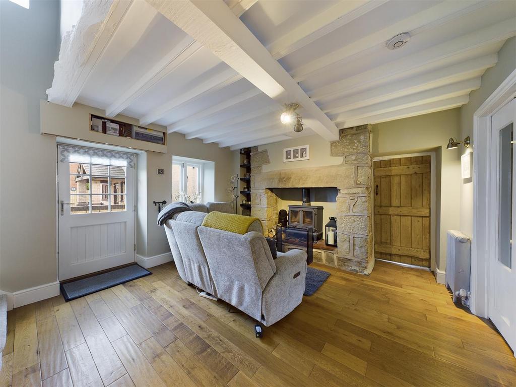 CAM00419 P1-PR0278-STILL27.jpg