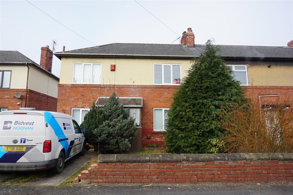 Beech Road, Skellow, Doncaster 3 bed end of terrace house £100,000