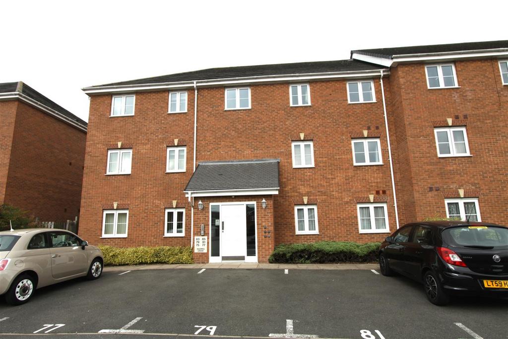 Squires Grove, Willenhall 2 bed apartment for sale £57,500