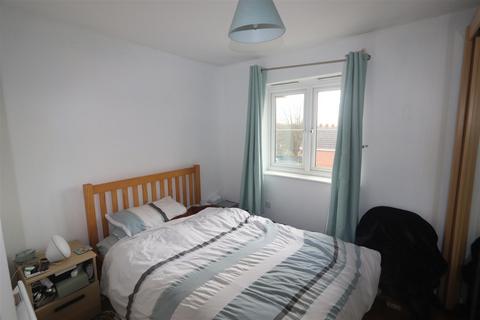 2 bedroom apartment for sale, Squires Grove, Willenhall