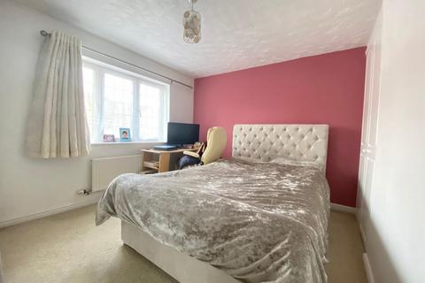 25 Breezehill, Wootton, Northampton, NN4 6AG