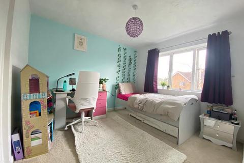 25 Breezehill, Wootton, Northampton, NN4 6AG