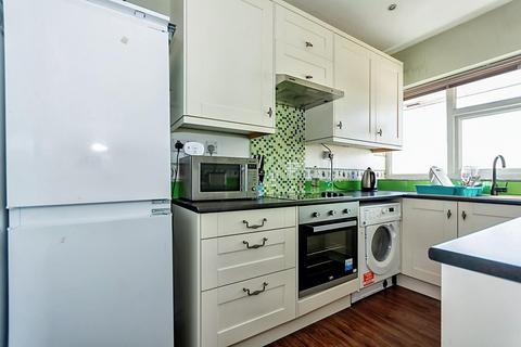 28 Bryanston Court, Solihull, B91 1BN