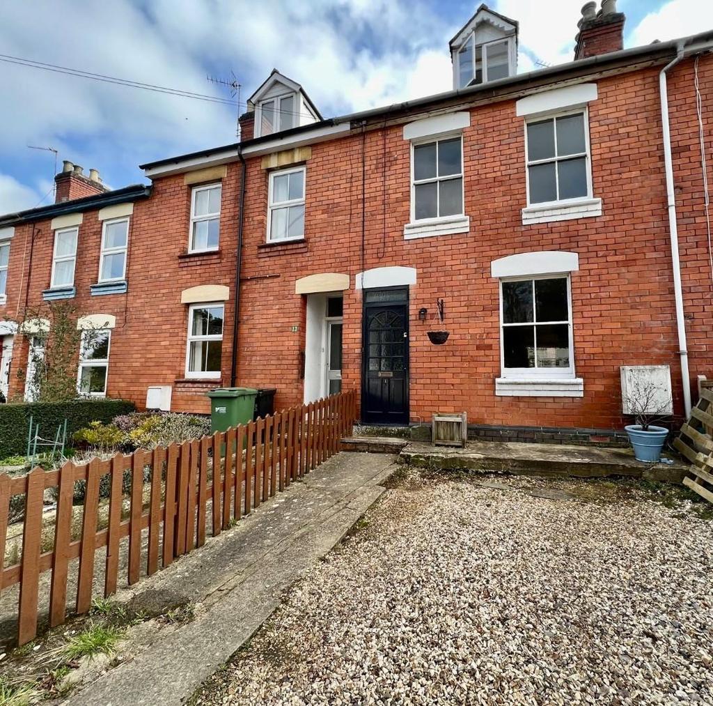 Rosebery Road, Dursley, GL11 4PT 3 bed terraced house £260,000
