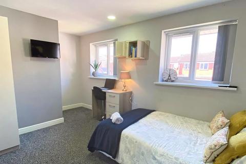 7 bedroom terraced house to rent, 76 Heeley Road, Selly Oak, Birmingham