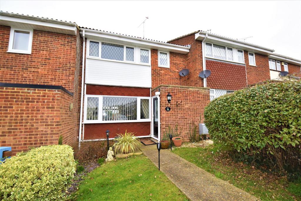Cedar Walk, Canewdon, Rochford 3 bed terraced house £300,000