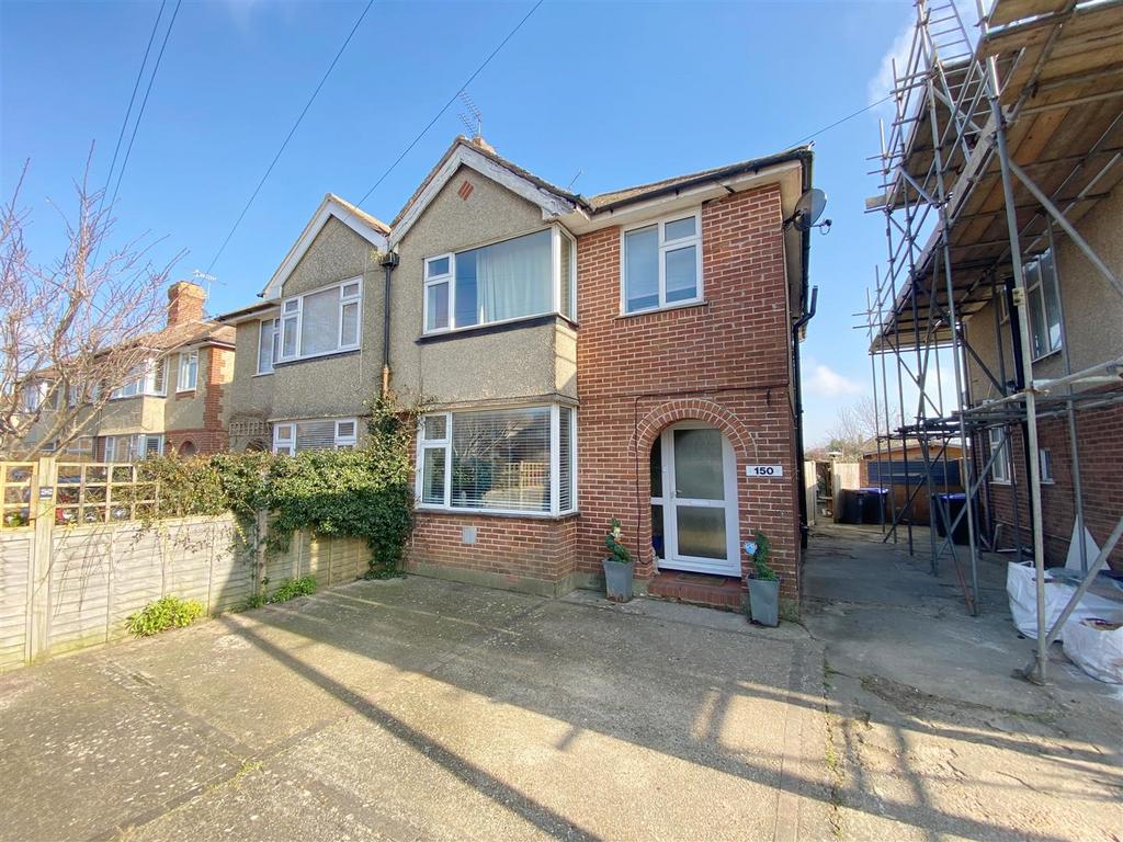 Ringmer Road Worthing 3 Bed Semi Detached House For Sale £375 000