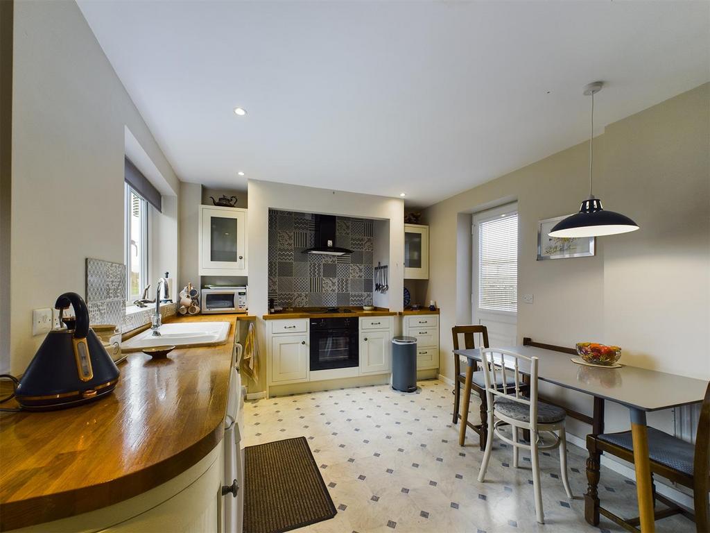 Eppleby Road, Caldwell, North Yorkshire 3 bed semidetached house for