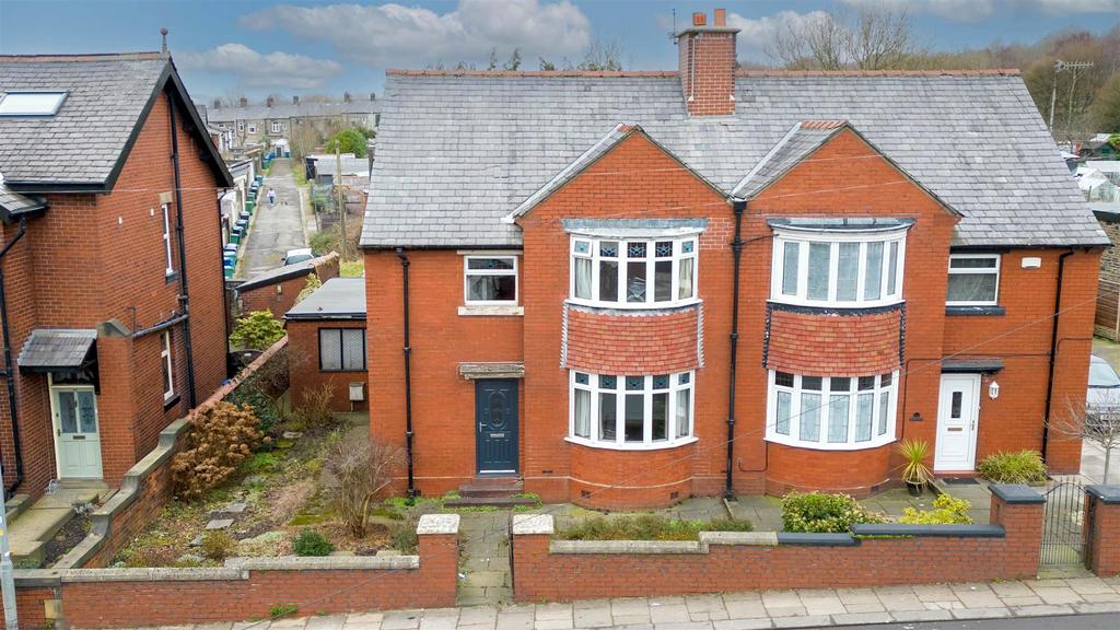 Bury New Road, Ramsbottom, Bury 4 bed semidetached house for sale £