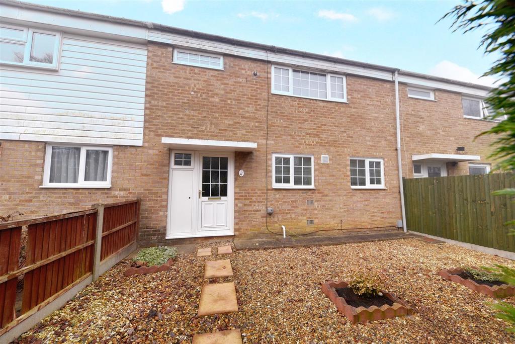 Ripon Road, Stevenage 3 bed terraced house £325,000