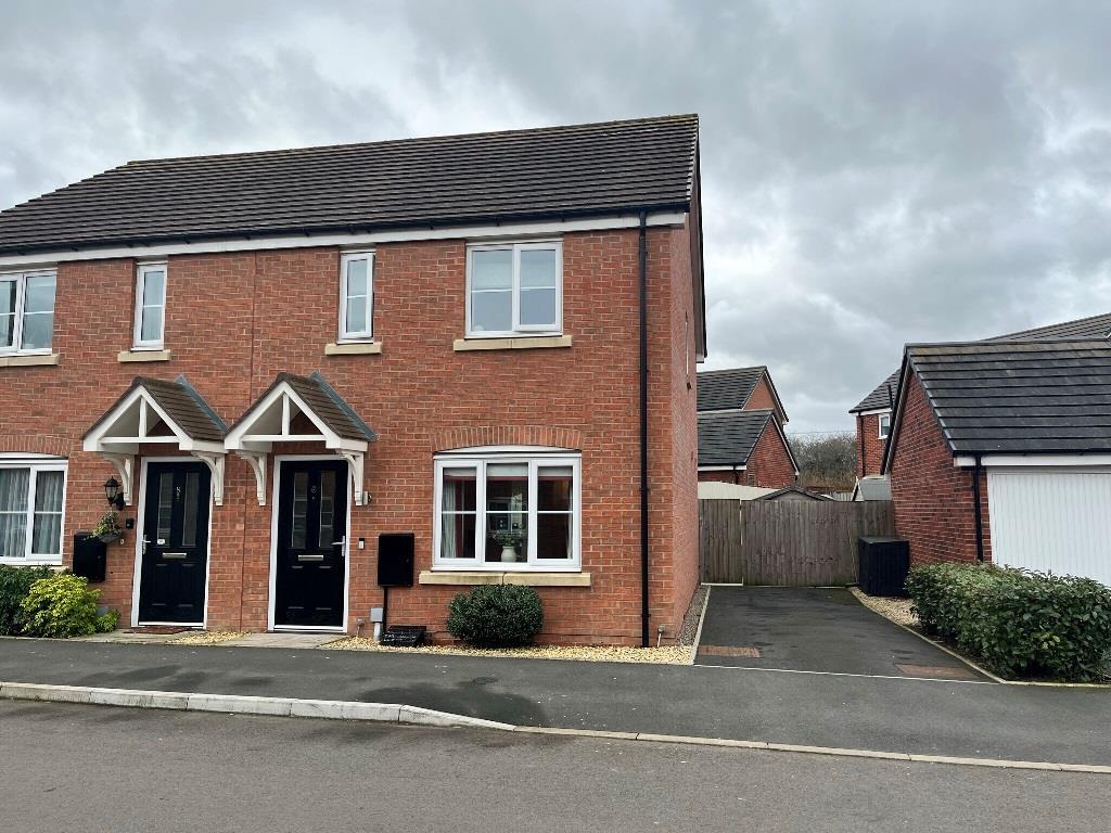 Pardoe Drive, Pershore 3 bed semidetached house £108,000