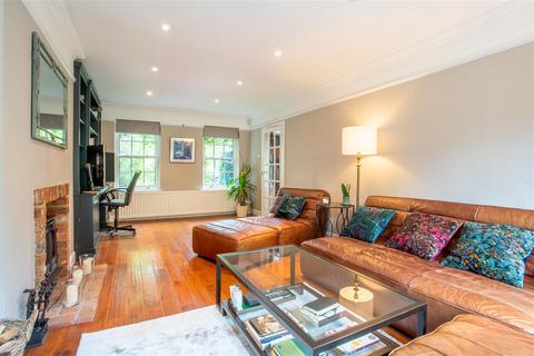 45 Fairfield Road, Epping, CM16 6ST