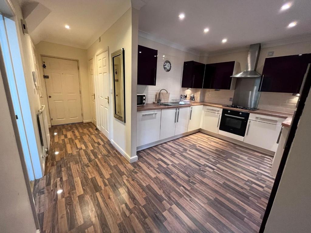 Kitchen Hallway Area.jpg